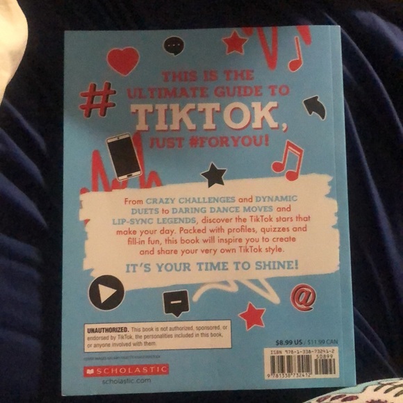 The Ultimate Guild to TIKTOK Book - Picture 2 of 2
